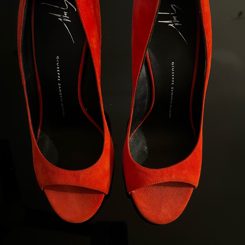 Coral Giuseppe Zanotti Suede Heels Size 39